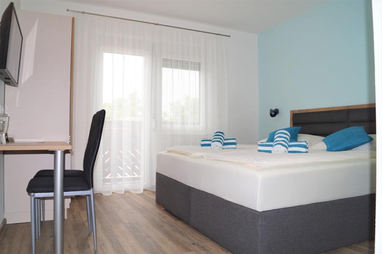 Gaestehaus Gisch Sandra Podersdorf am See Luaran gambar